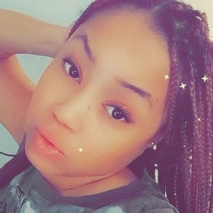 Meet your Posher, Sadè